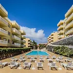 Primavera Apartment With Heated Pool