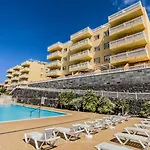 Primavera Apartment With Heated Pool