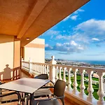 Los Menores Sea View