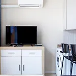 Paradise Court Suites