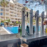 Estupendo Estudio En Castle Harbour