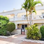 Palms Patio Suites