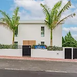 Villa Aqualeo