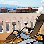 Great View, Heated Pool, Cool Design - Castle Harbour In Los Cristianos