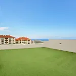 Mojo Surf Yoga House