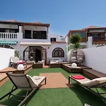 Villa Tricia 6 Bedroom Las Americas