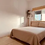 Oceanview Luxury Apartment