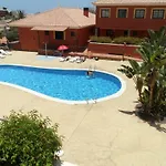Valle De Izas Con Piscina Comunitaria
