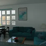 Lovely Flat With Sea-View, 1 Minute Walk To Beach