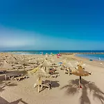 Aircon Las Americas 2Min Off A Beach 1 Bedrm Wifi