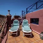 La Casa Rosa