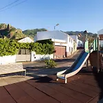 Home2Book Rustic House El Palmar