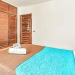 Colina Apartments