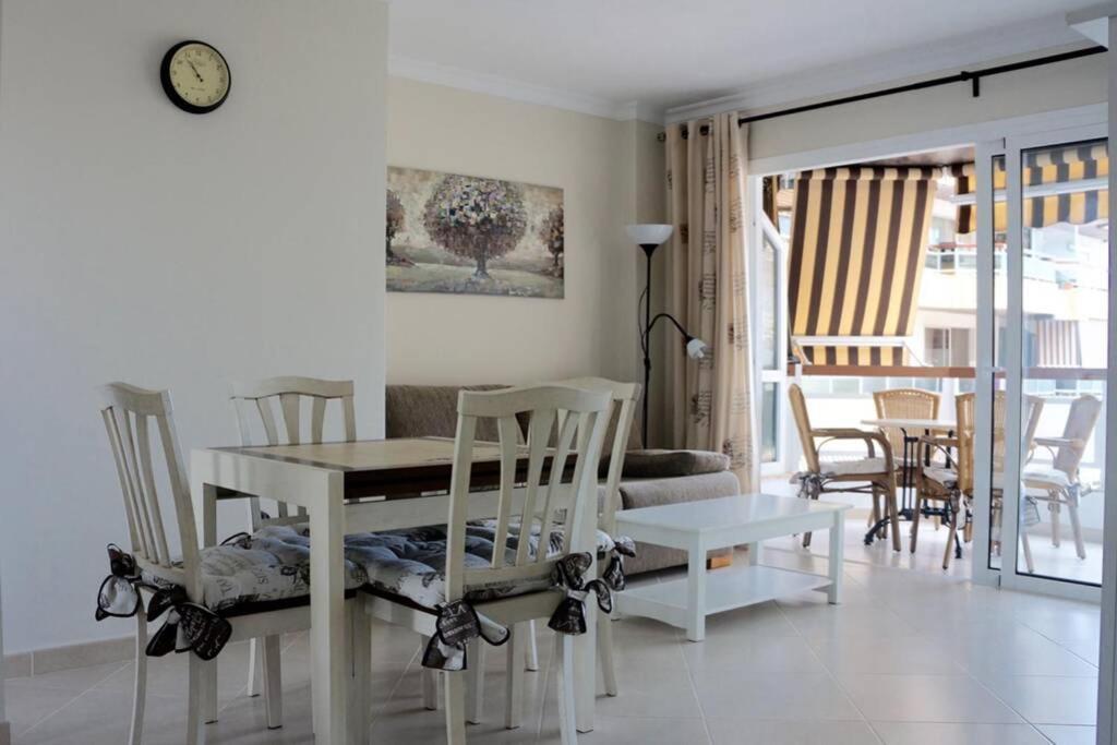 Jardines Del Sur, Ocean View Apartment Buzanada