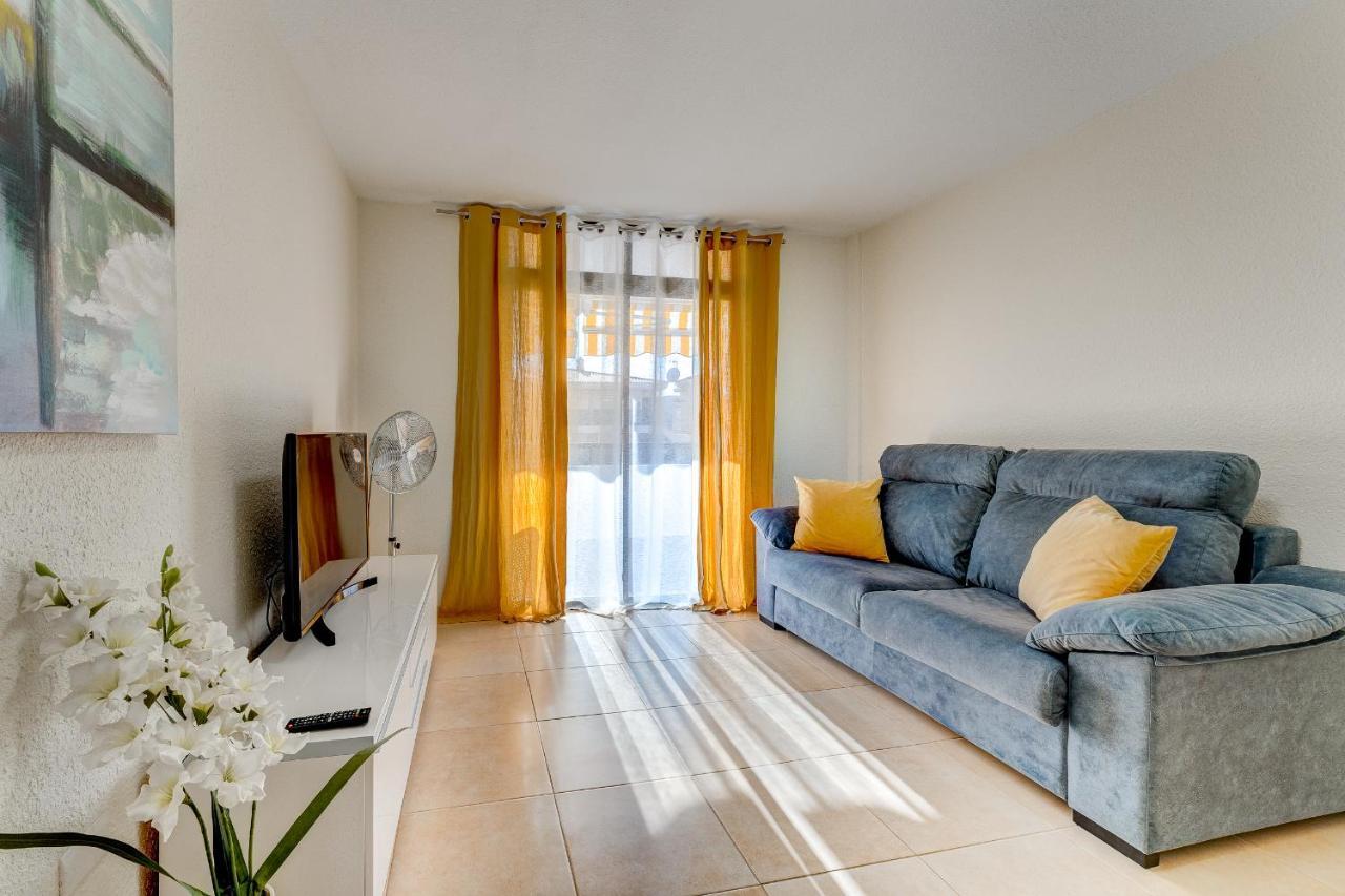 Charming Two Bedroom In Cristianos Appartamento *