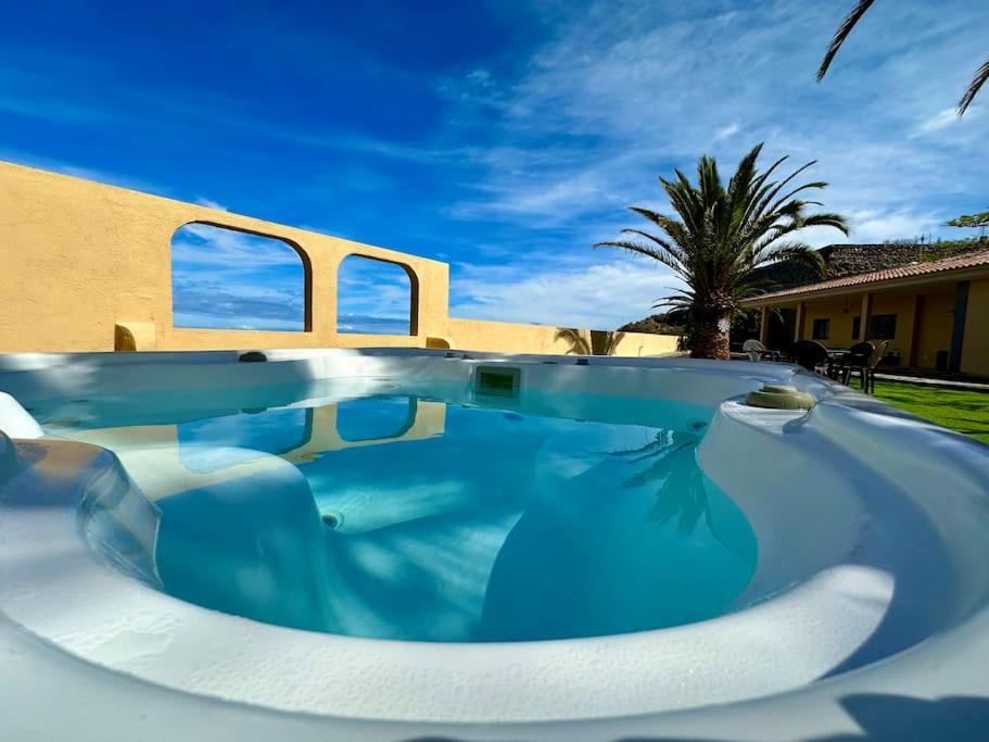 Ferienhaus Jacuzzi Oasis: Space & Comfort *