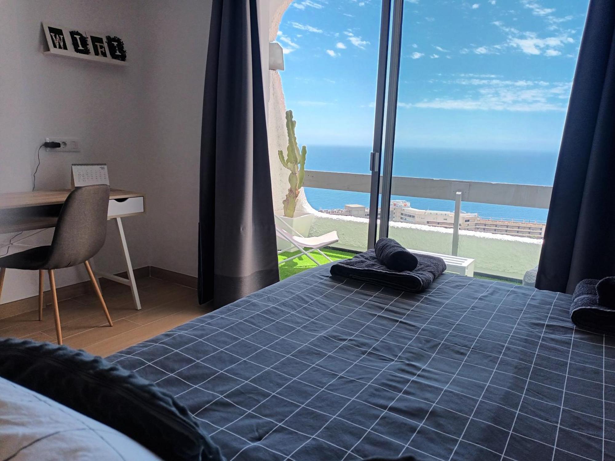 Appartamento Modern Open-plan With Terrace And Sea View