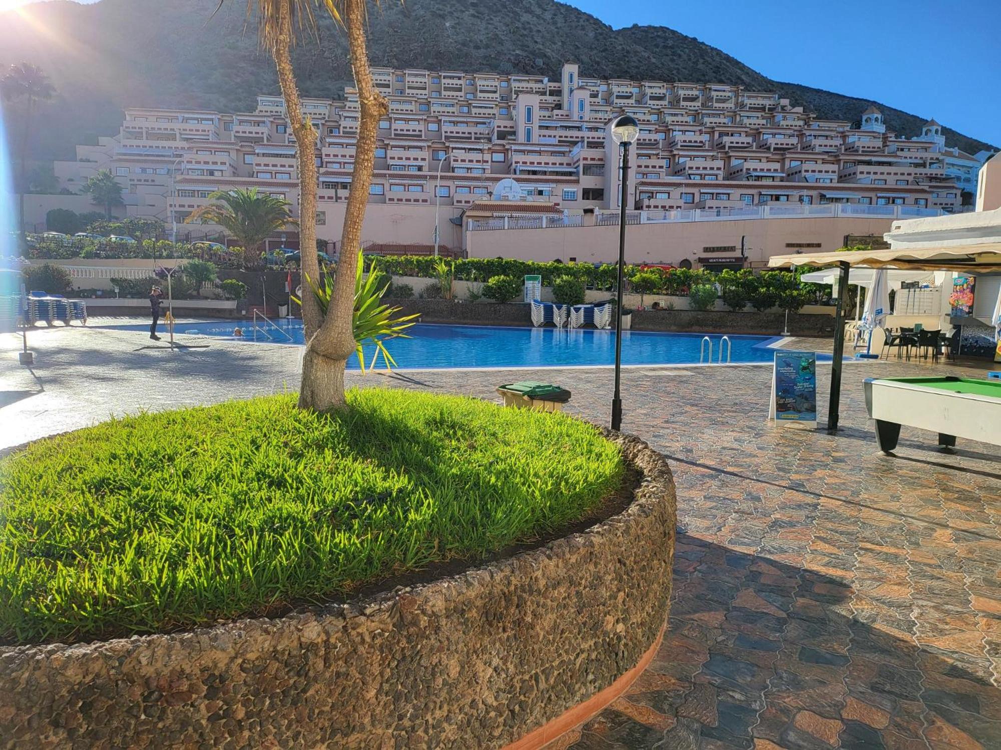 Castle Harbour 3 Апартаменты *