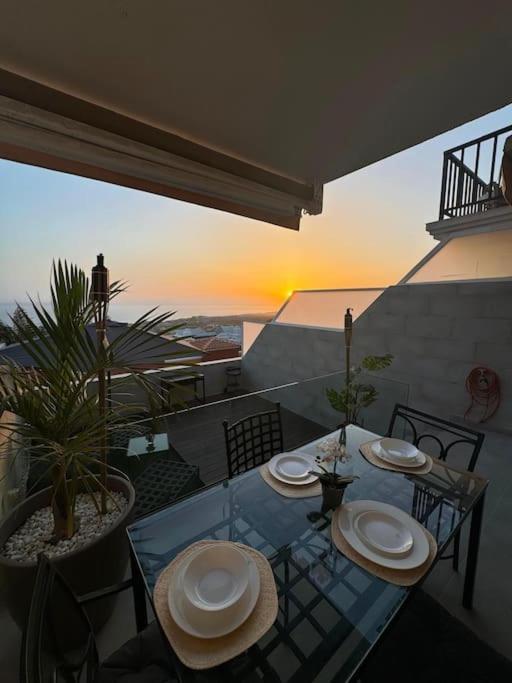 Sunset Luxe,jacuzzi,sea View ,netflix Costa Adeje (Tenerife)