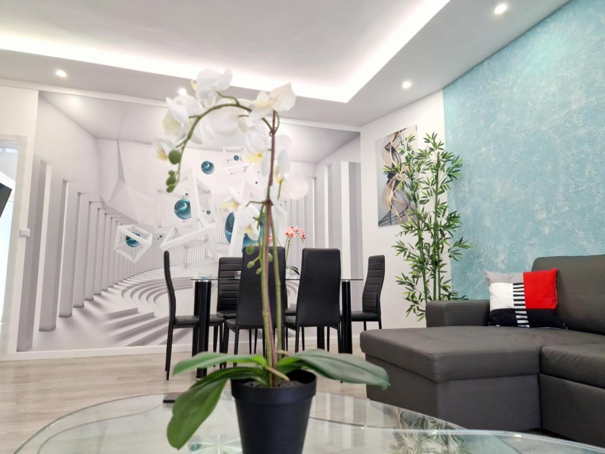 Daniel Beachfront, 2 Wifi Free Casa vacanze Playa de las Americas (Tenerife)