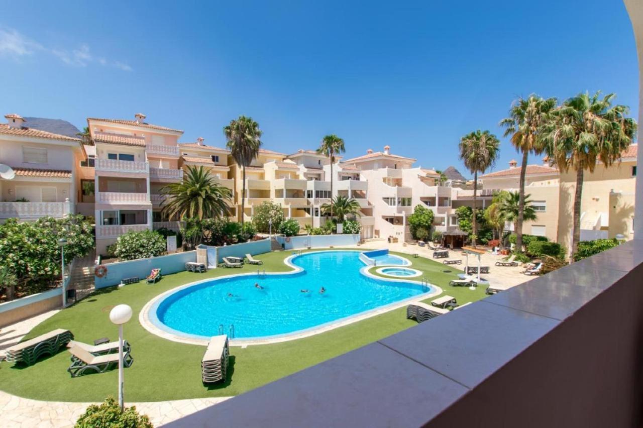 Апартаменты Tu Hogar En La Isla With Pool! Арона